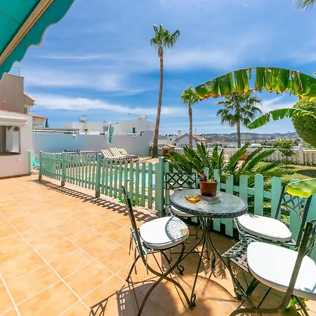 Paradise Hotel *